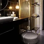 The Dean Munich, Autograph Collection Мюнхен