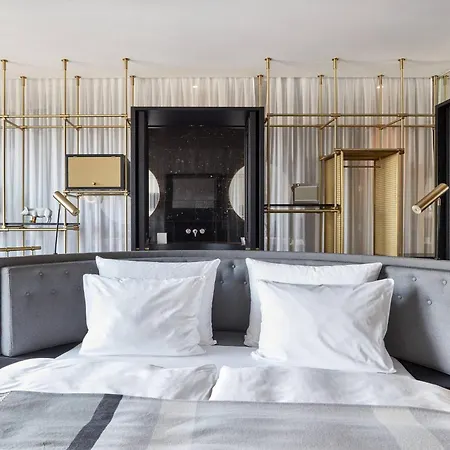 Hotel Roomers Munich, Autograph Collection 5*