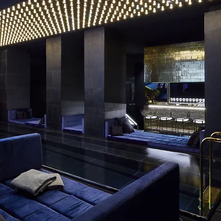 Hotel Roomers Munich, Autograph Collection