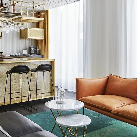 Hotel Roomers Munich, Autograph Collection 5*