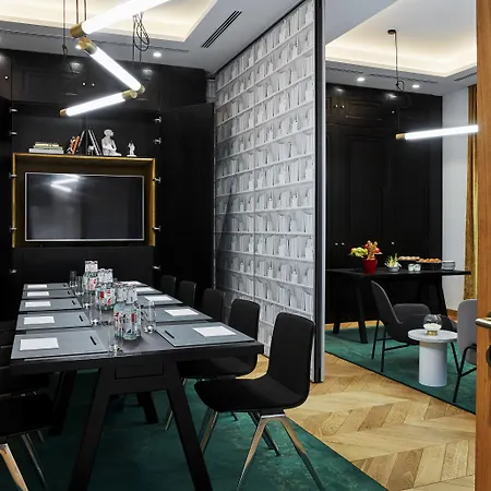 Roomers Munich, Autograph Collection Hotel