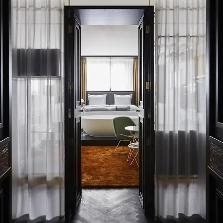 Roomers Munich, Autograph Collection Hotel