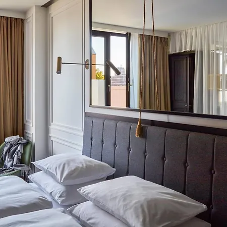 Roomers Munich, Autograph Collection Hotel