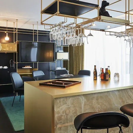 Roomers Munich, Autograph Collection Hotel 5*