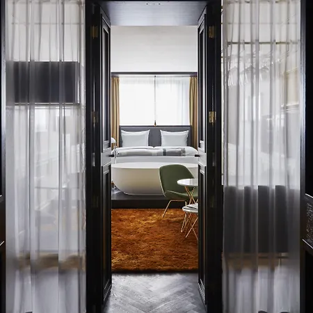 Roomers Munich, Autograph Collection Hotel