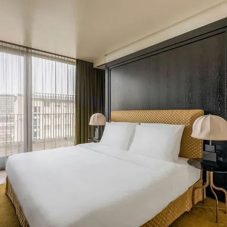 Hotel The Dean Munich, Autograph Collection 5*
