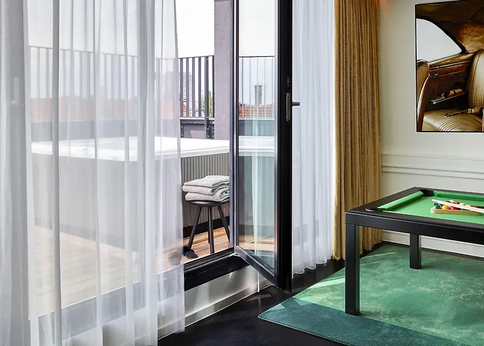 Roomers Munich, Autograph Collection Hotel