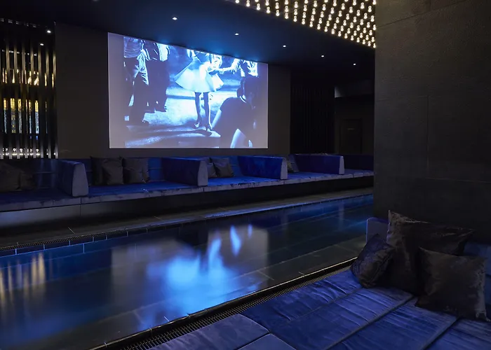 Hotel Roomers Munich, Autograph Collection München