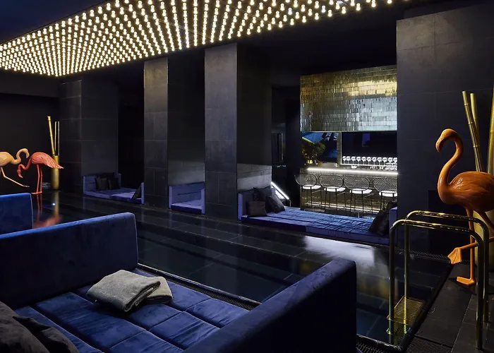 Hotel Roomers Munich, Autograph Collection