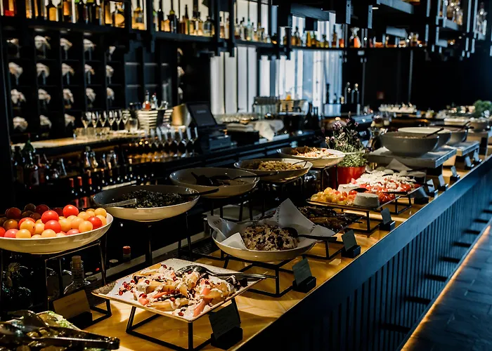 Roomers Munich, Autograph Collection München