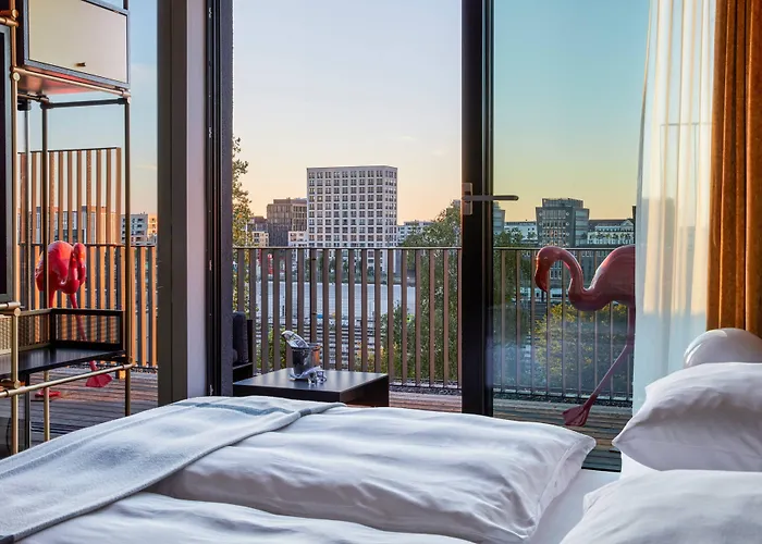 Hotel Roomers Munich, Autograph Collection 5*