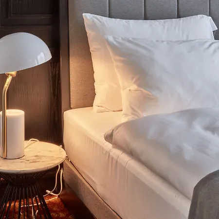 Roomers Munich, Autograph Collection מינכן