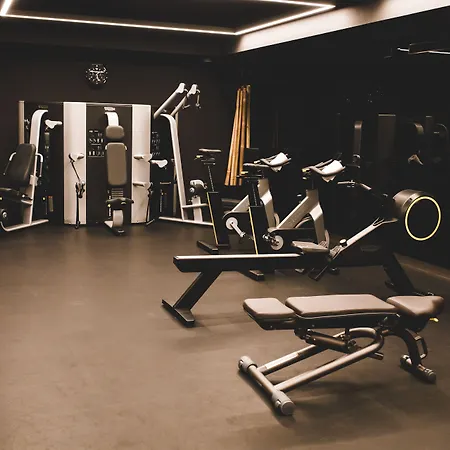 Roomers Munich, Autograph Collection מלון 5*