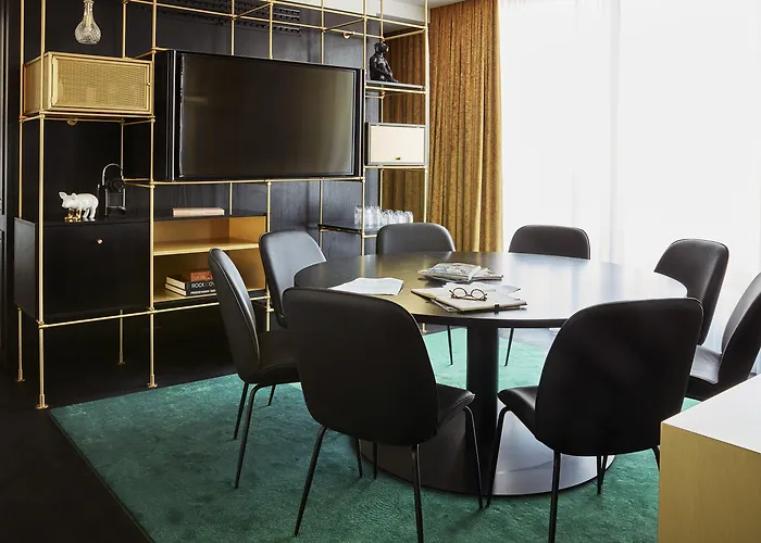 Hotel Roomers Munich, Autograph Collection Munich